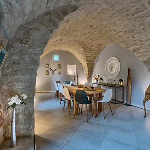 Maison Lou Roucas Couette-café Cabrieres-d'Aigues